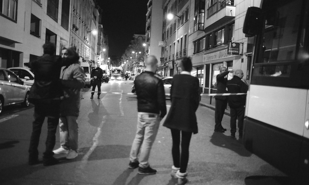 Testimonio y fotos de ataque terrorista en París - ataques-paris-3-1024x613