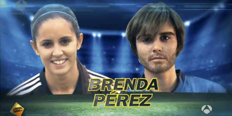 Video: futbolista disfrazada juega con hombres