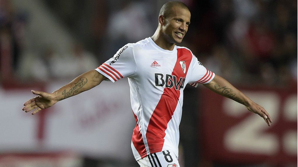 Confirman traspaso de Carlos Sánchez a Rayados - carlos-sanchez-1024x576