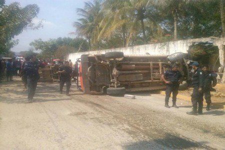 Disturbios en Oaxaca dejan un muerto y 26 detenidos - disturbios-tehuantepec-2