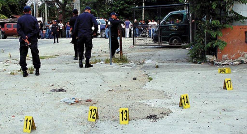 Tiroteo en terminal de autobuses en Honduras deja diez muertos