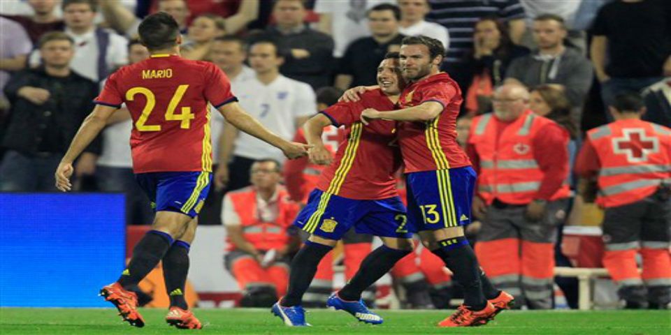 España termina con racha ganadora de Inglaterra