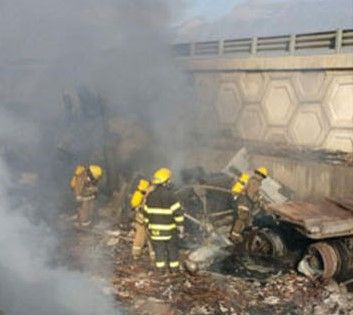 Tráiler choca con pipa en Nuevo León, hay un muerto - especial2