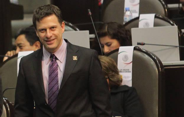 Medicamentos con cannabis mejoran calidad de vida de enfermos terminales: Belaunzarán