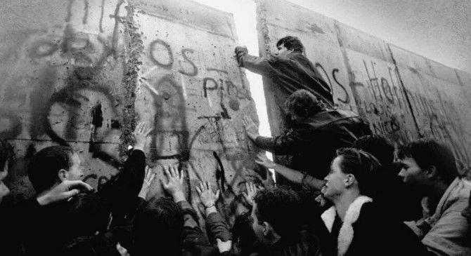 Conmemoran 26 aniversario de la caída del Muro de Berlín - foto-especial11