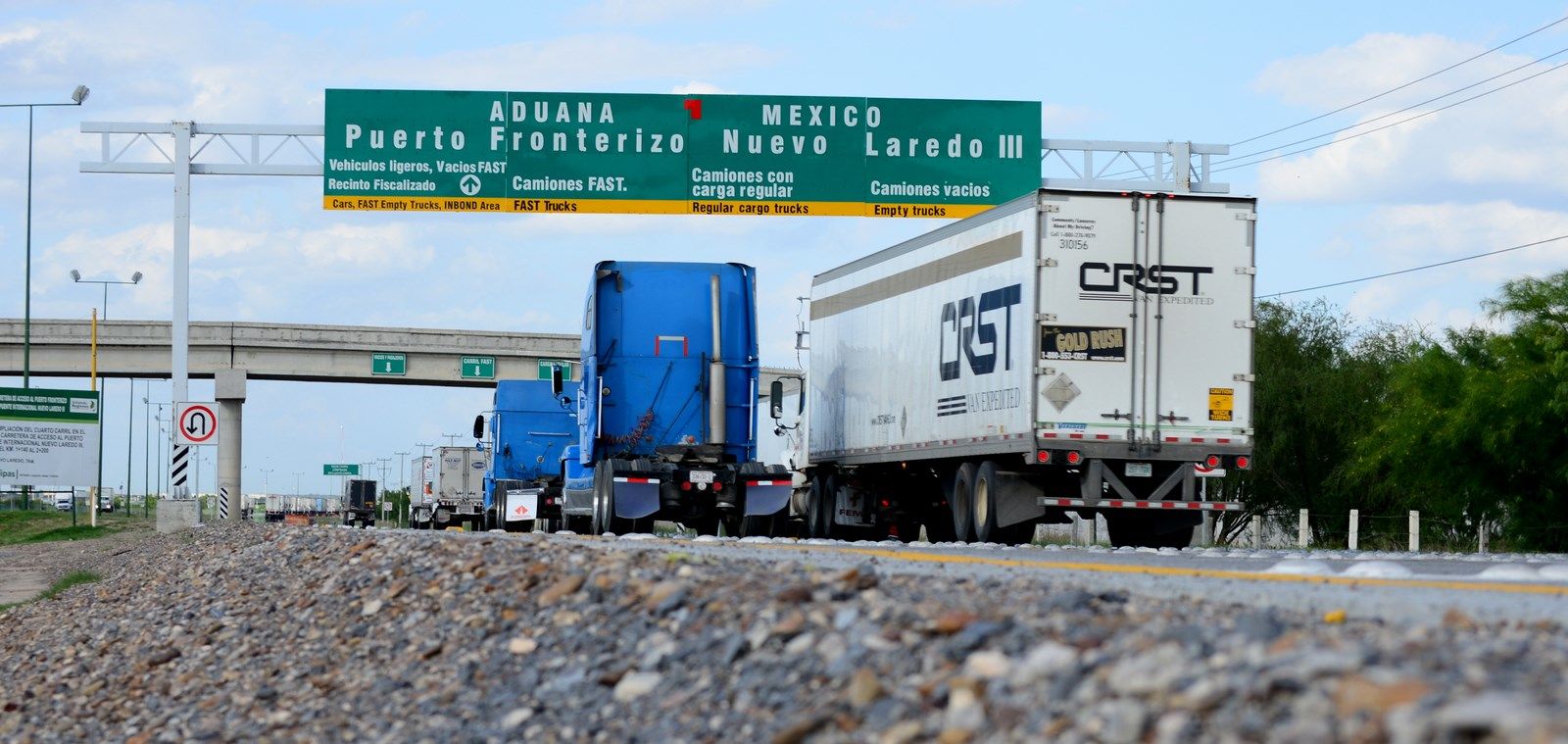 Detienen a cinco sirios en frontera de Laredo