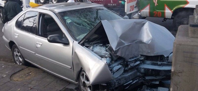 Muere mujer tras chocar contra poste en La Viga