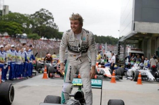 Nico Rosberg gana el Gran Premio de Brasil - jh-nk