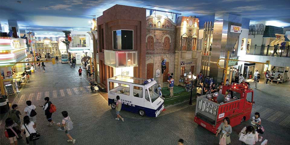 Acusan a KidZania de presuntas conductas racistas