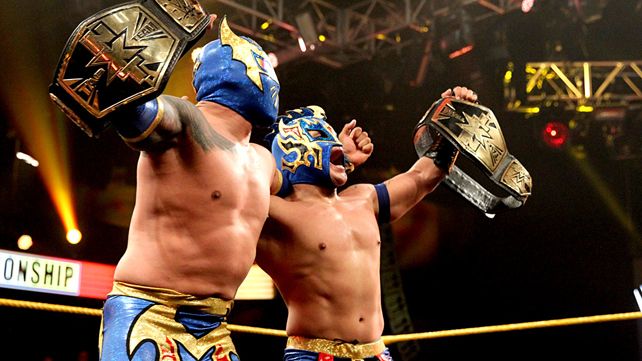 Luchadores mexicanos destacados de la WWE - lucha-dragons-sin-cara-kalisto