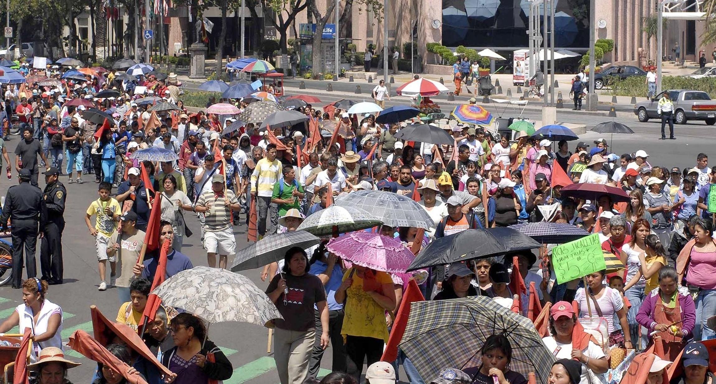 Prevén para hoy 5 marchas en la Ciudad de México
