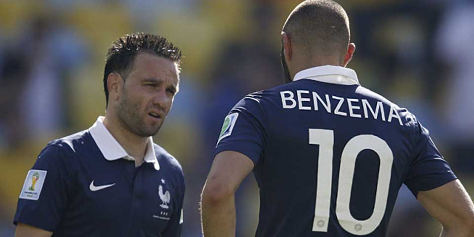 Interrogan a Benzema por caso de lavado de dinero y tráfico de drogas - mathieu-valbuena-karim-benzema
