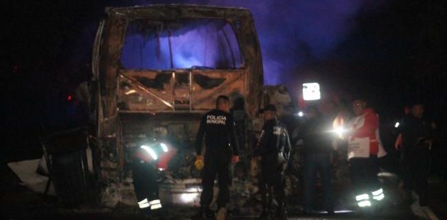 Choque en carretera México-Tuxpan deja 24 muertos