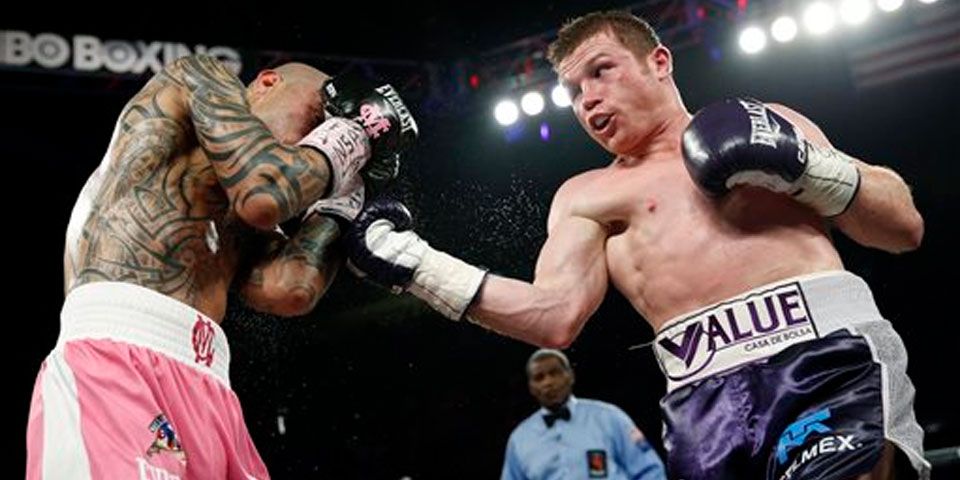 Dudosa victoria del ‘Canelo’