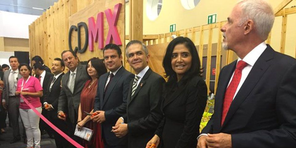 Asiste Mancera a inauguración de Feria del Libro de Guadalajara