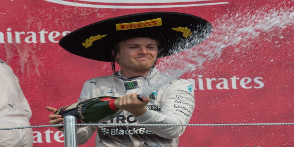 Nico Rosberg agradece a la afición mexicana Nico Rosberg agradece a la afición mexicana