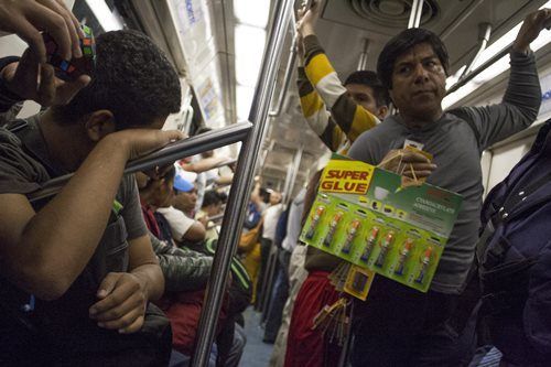 Cinco mil 'vagoneros' detenidos tras operativos en el Metro - notas_idpreview_2659_44