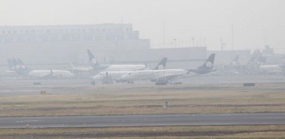 AICM reanuda operaciones