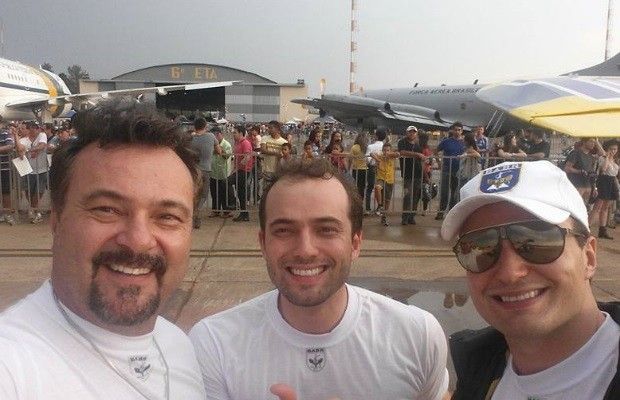 Muere piloto brasileño mientras realizaba acrobacias - piloto-textor-brasil1