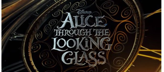 Alicia a través del espejo estrena tráiler