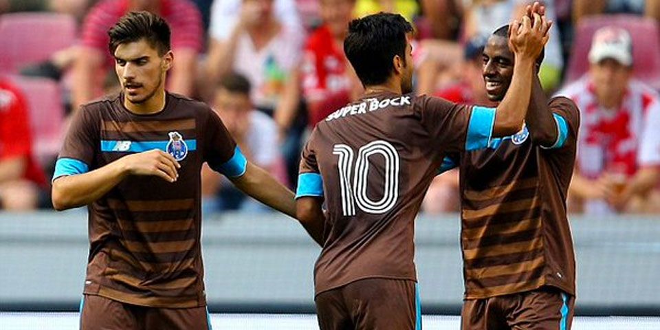 Layún y Herrera, titulares en victoria del Porto Layún y Herrera, titulares en victoria del Porto