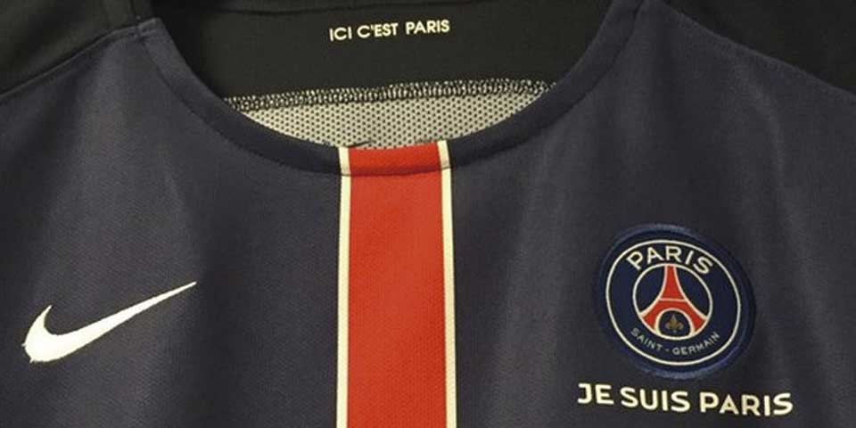PSG recuerda a víctimas de ataques con uniforme especial
