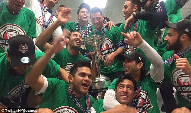 El adiós a un grande - raul5