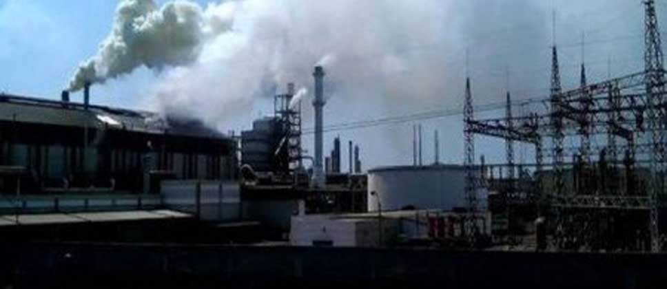 Flamazo deja dos heridos en refinería de Salamanca