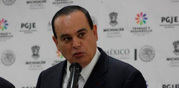 En Michoacán tienen órdenes de aprehensión contra maestros y normalistas