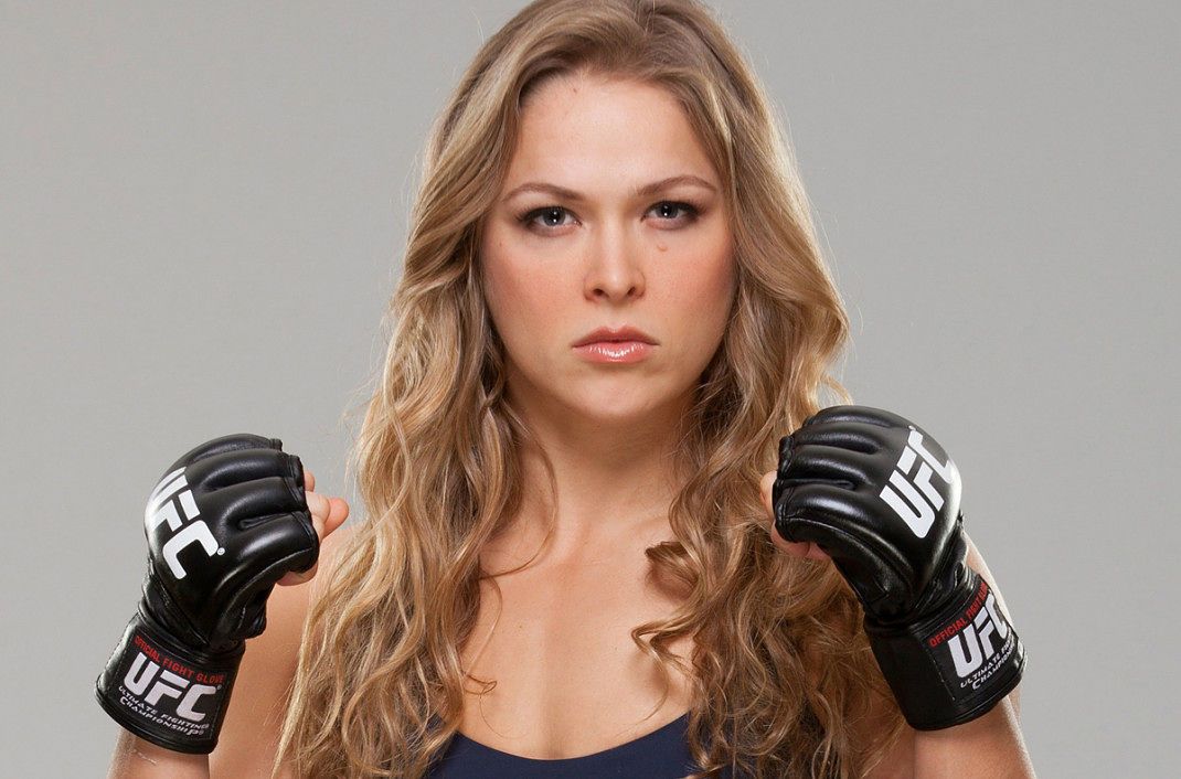 Acusan a Ronda Rousey de ser un hombre