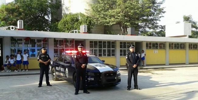 Implementan operativo de seguridad en escuelas de Acapulco