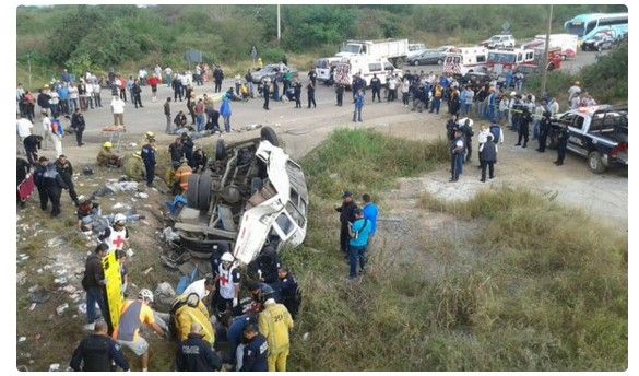 Choque de tren y autobús deja 5 muertos en Sinaloa - 1111