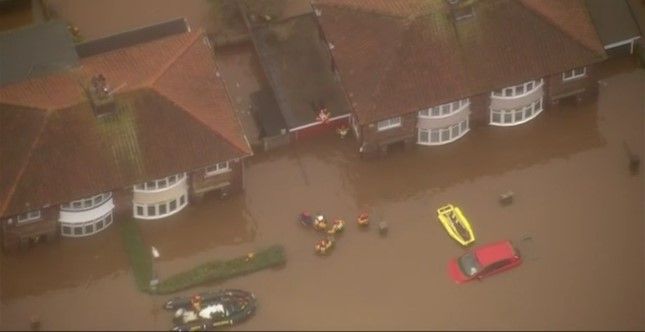 Imágenes: lluvias provocan inundaciones en Reino Unido - 556