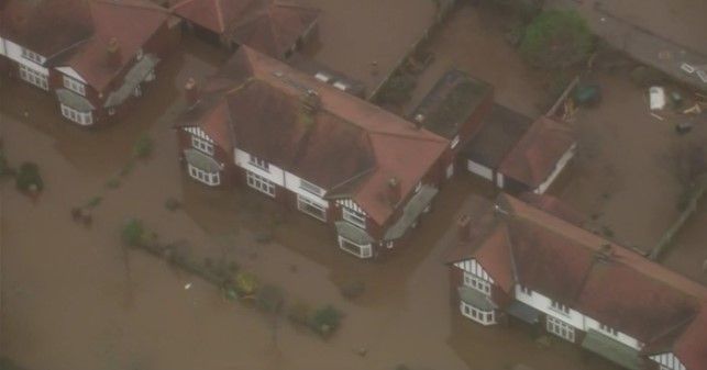 Imágenes: lluvias provocan inundaciones en Reino Unido - 77