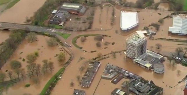 Imágenes: lluvias provocan inundaciones en Reino Unido - 7878