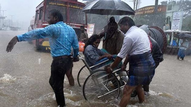 Imágenes: India sufre las peores lluvias en 100 años - 86986706_86986704