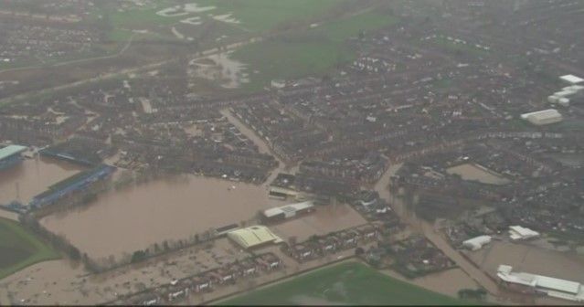 Imágenes: lluvias provocan inundaciones en Reino Unido - 99