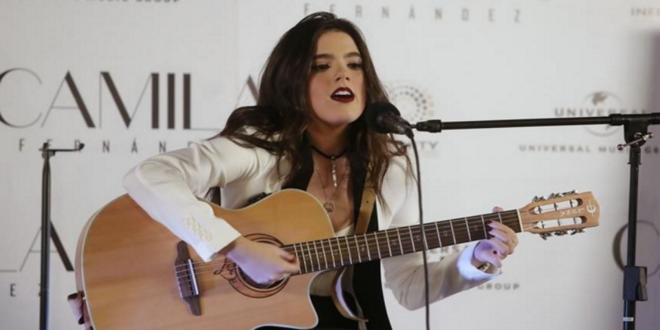 Hija de Alejandro Fernández debuta como cantante