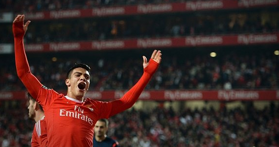 Raúl Jiménez anota en victoria del Benfica