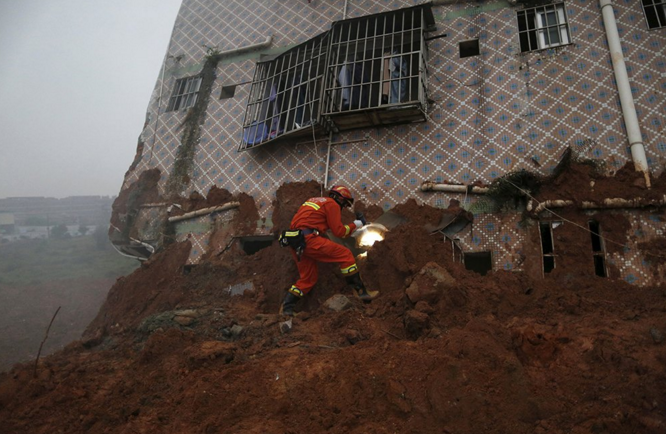 Alud en China deja 27 desaparecidos - Captura-de-pantalla-2015-12-20-a-las-12.49.23-p.m.