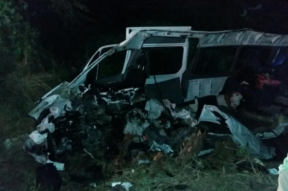 Accidente en Oaxaca deja 13 muertos Accidente en Oaxaca deja 13 muertos