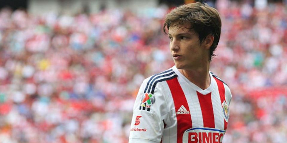 Carlos Fierro a Gallos Blancos