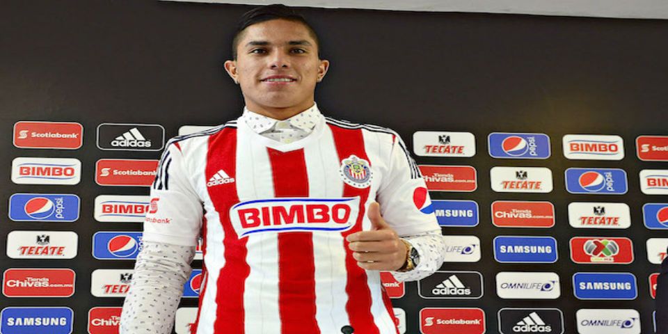Carlos Salcedo con un pie en Europa