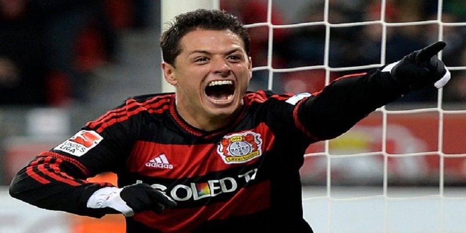 Chicharito logra Hat-trick en goleada del Leverkusen