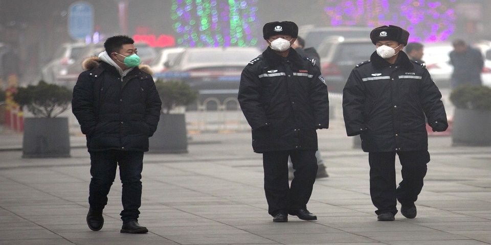 China consigna a 2 por difundir rumores terroristas