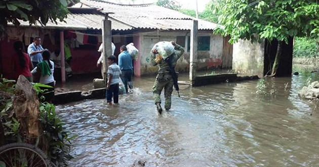 Emergencia en tres municipios de Tabasco por lluvias