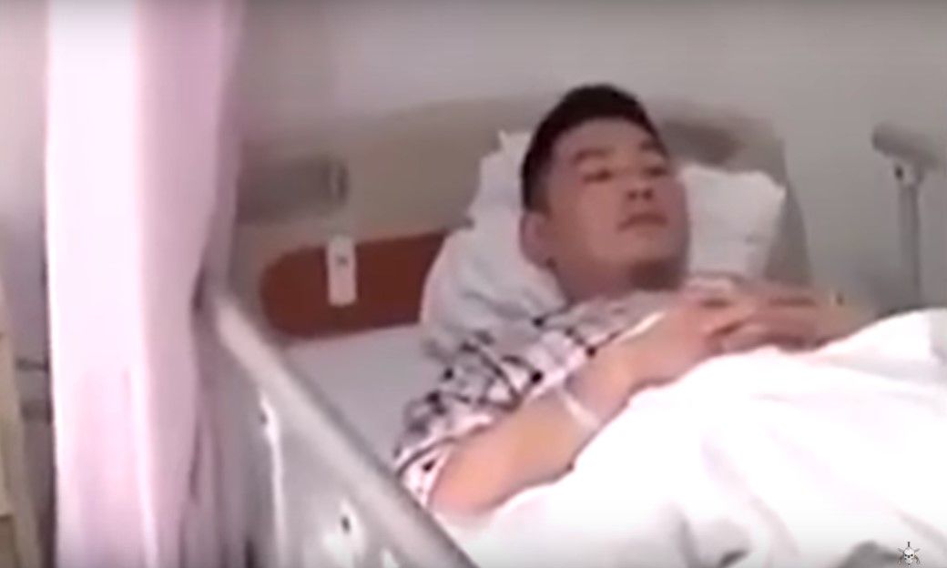 Video: joven atrapa a mujer tras caer del onceavo piso