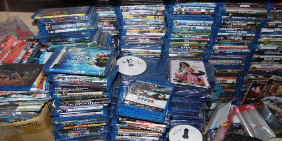 Desmantelan diez laboratorios de piratería en Tepito