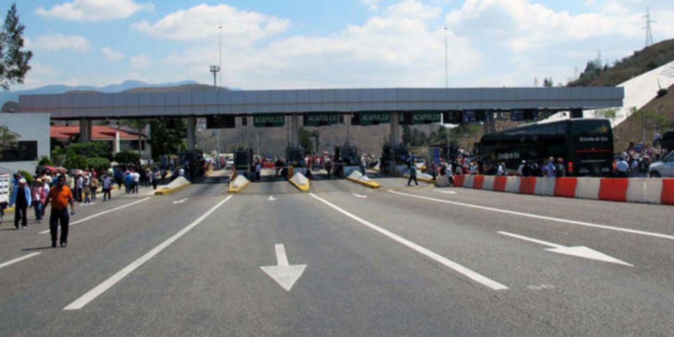 Aplicarán descuento por vacaciones en Autopista del Sol