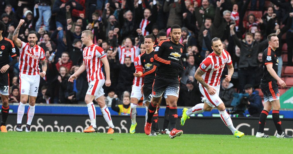 Stoke derrota al United y pone sentencia a Van Gaal en 'Boxing Day' - Manchester-1024x539